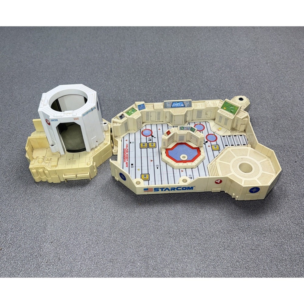 Vintage Starcom Space Station Command Center Playset Decompression Chamber 1987 - Picture 1 of 6
